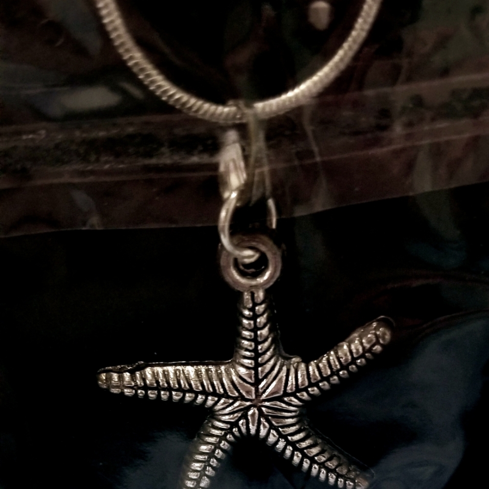 Necklace. N7